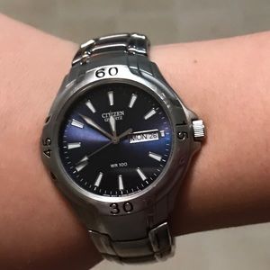 Citizens quartz cr 100 men’s watch